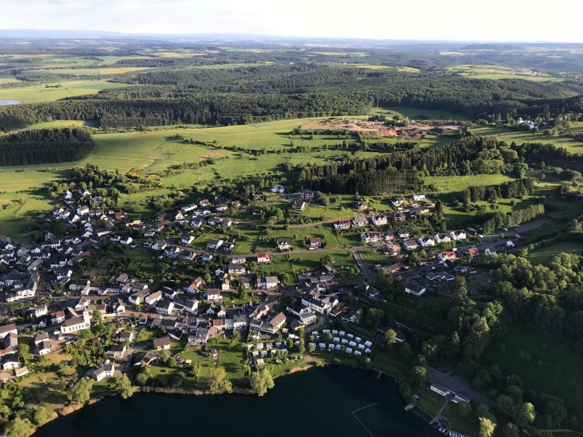 Eifelglueck Schalkenmehren Exterior foto